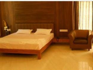Hotel Grand 3D Bhuj Exterior photo