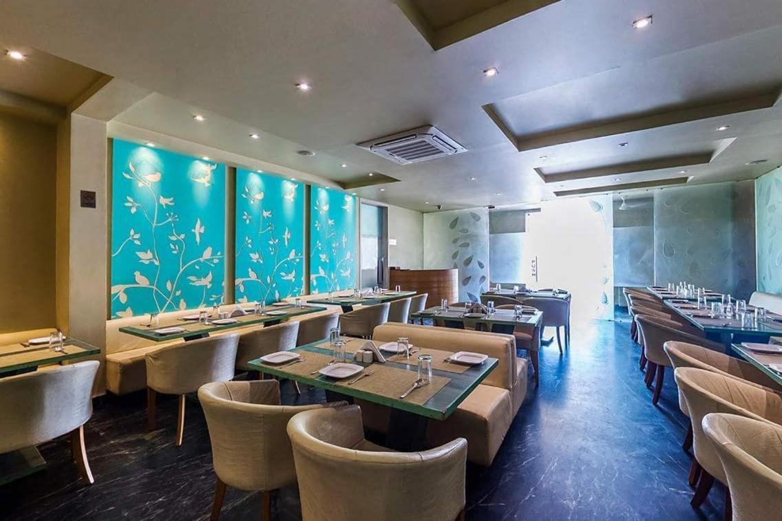 Hotel Grand 3D Bhuj Exterior photo